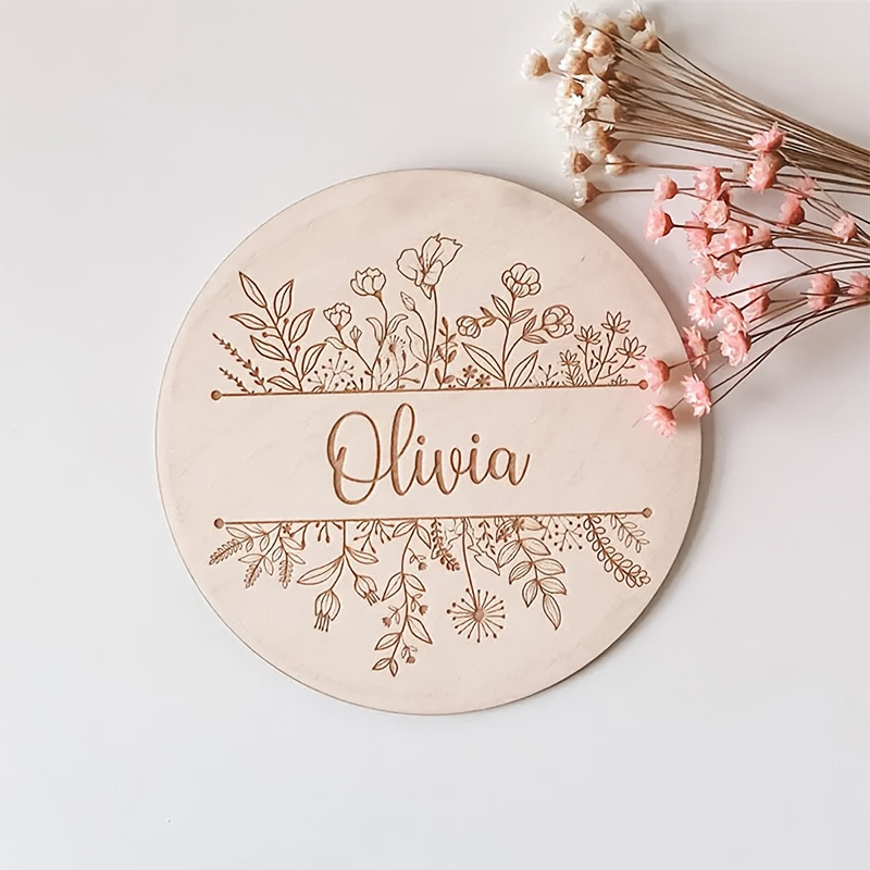Home Decor Product - Plaque de nom gravée florale personnalisée,